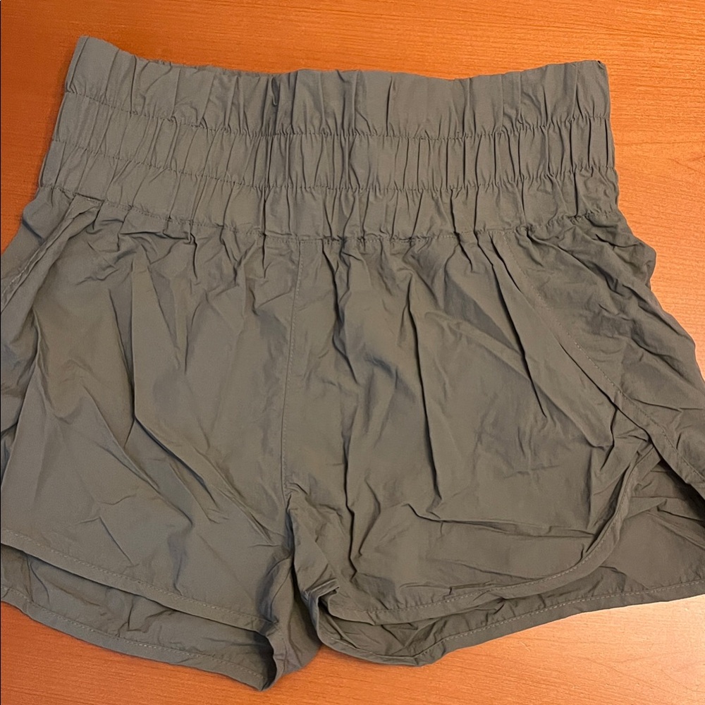 Zenana Outfitters High-Waisted Olive Green Shorts